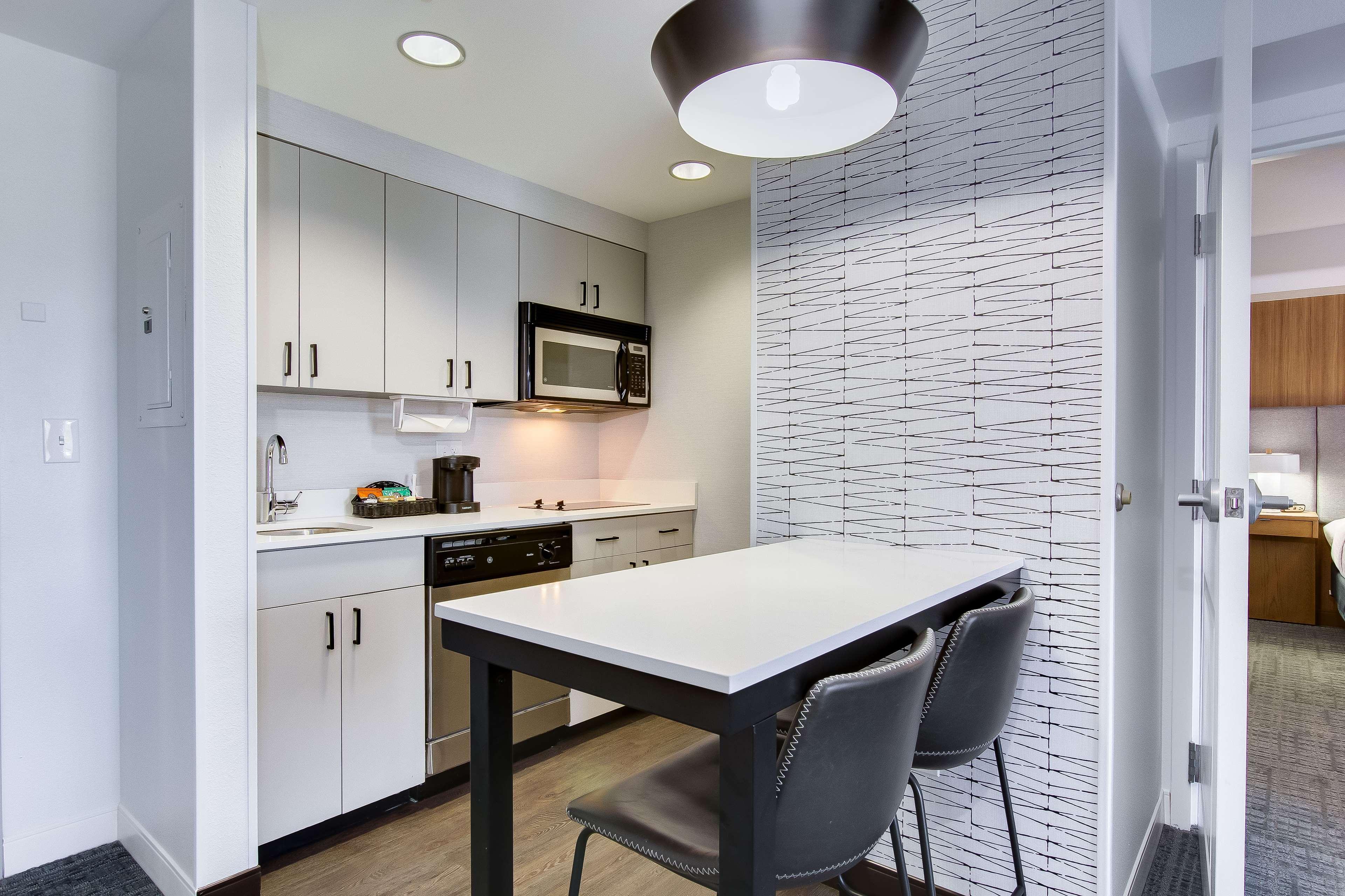 Homewood Suites By Hilton Louisville-East Buitenkant foto